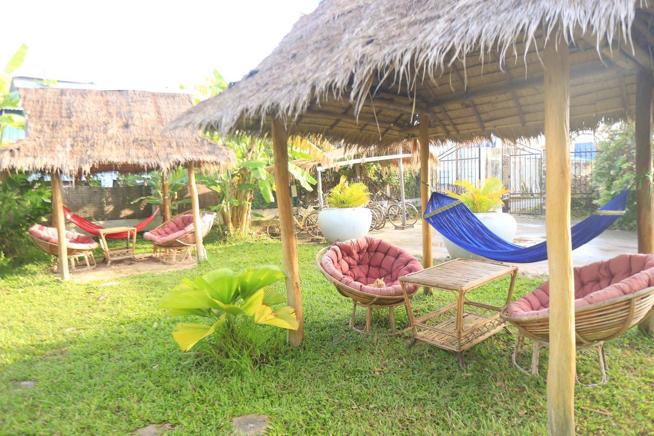 Bandini'S Hotel Kampot Buitenkant foto