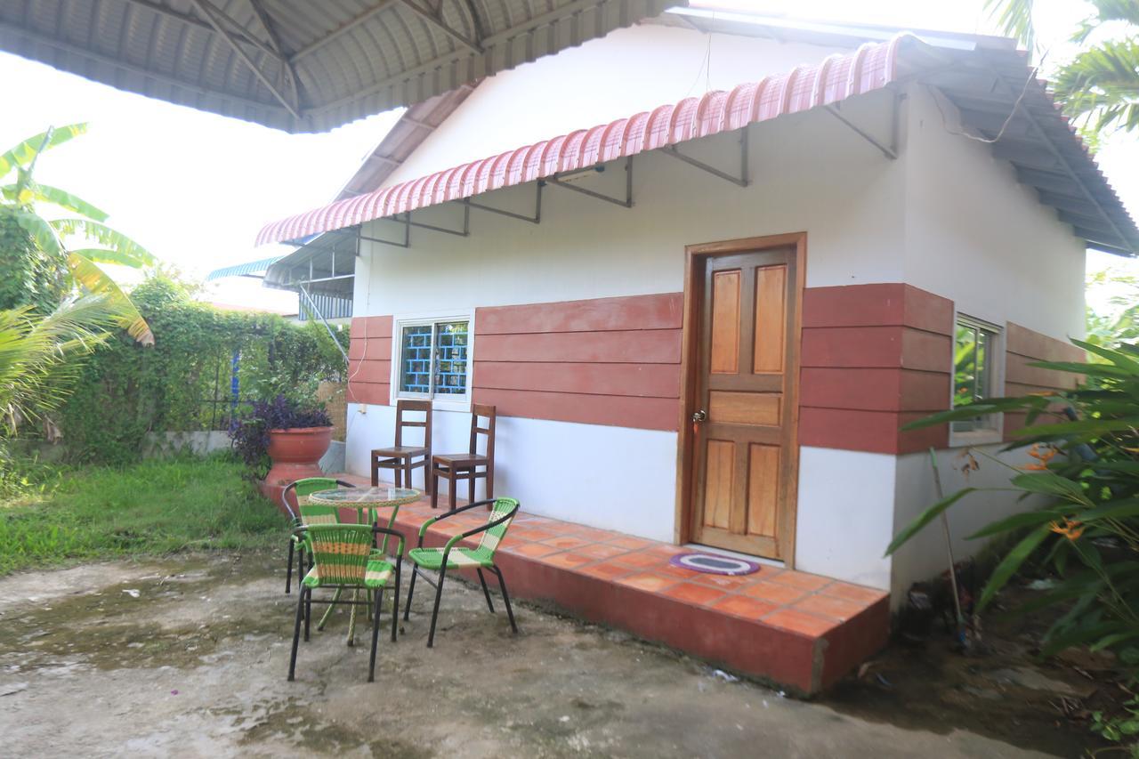 Bandini'S Hotel Kampot Buitenkant foto