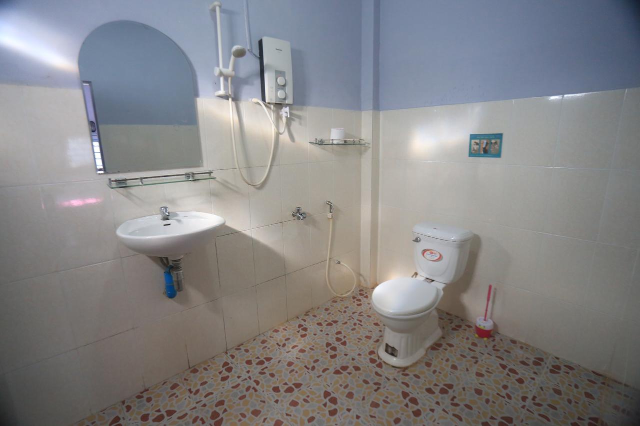 Bandini'S Hotel Kampot Buitenkant foto